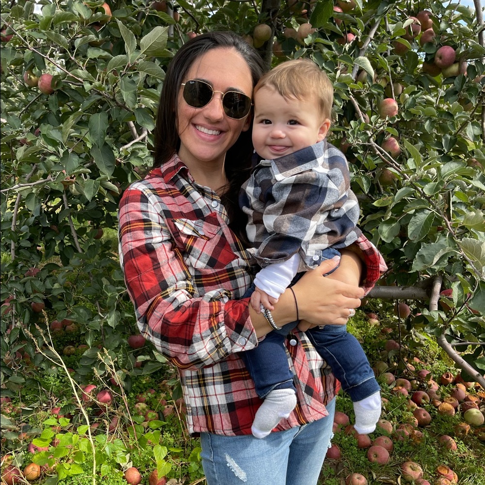 Meet your Posher, Danielle